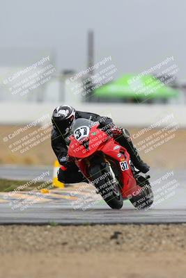 media/Mar-15-2024-Apex Assassins-CVMA (Fri) [[54f5cf1734]]/Racer 2/Session 3/